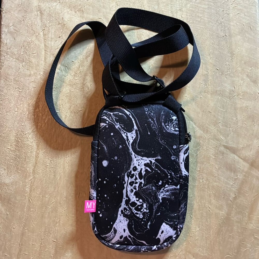 Black and White Crossbody Bag that will fit your phone w/zipper closure